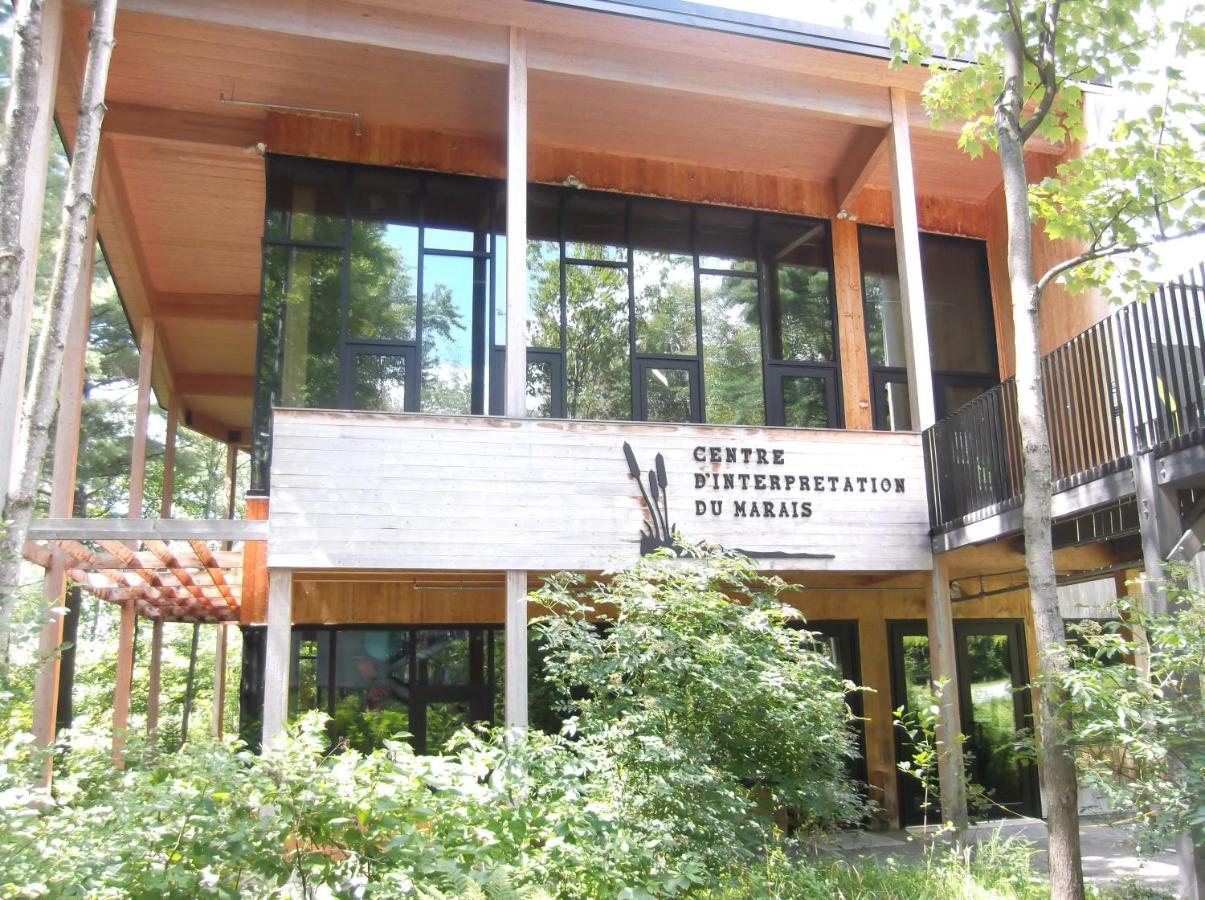 Condo Entre Ville Et Nature 2 Magog Exterior photo